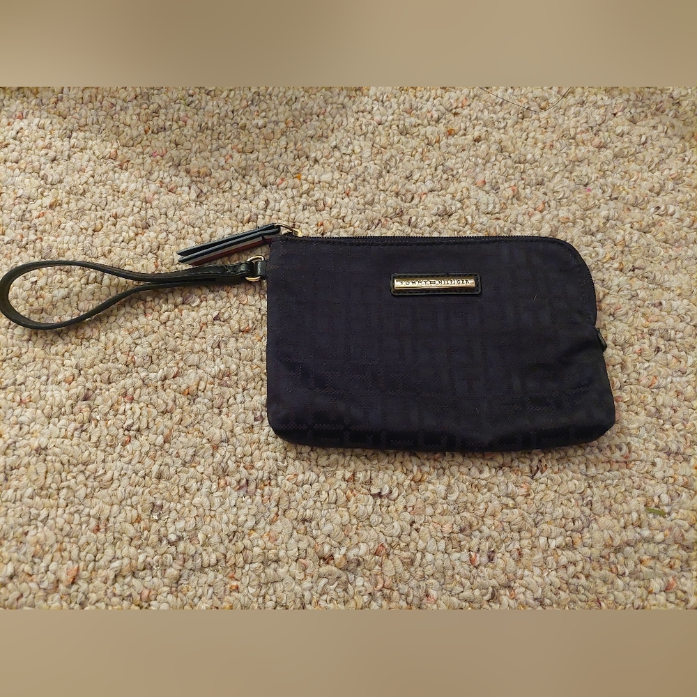 Tommy Hilfiger wristlet , black